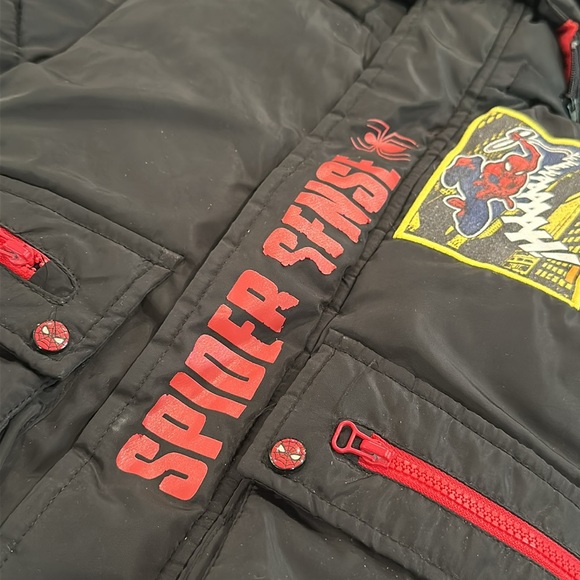 2T Spiderman Coat - Picture 2 of 10